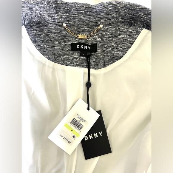 Beautiful Blazer. Navy Blue/white/ black. Perfect for office or an interview. - Picture 5 of 7